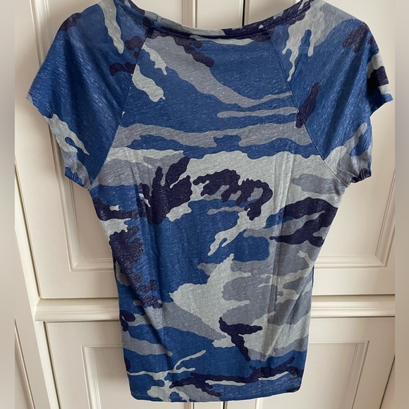 Camo tee with a little sparkle! - Picture 2 of 2